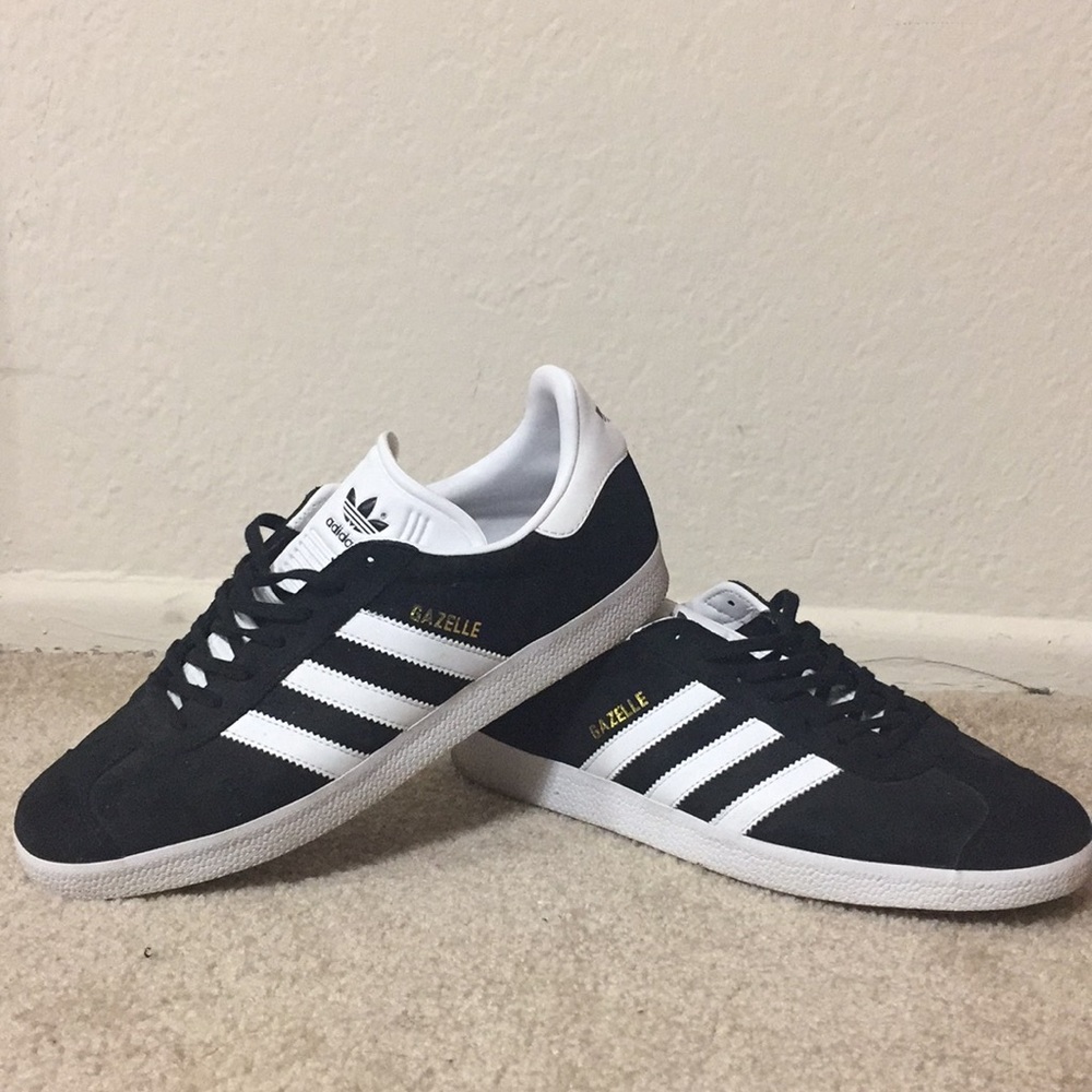 ADIDAS ORIGINALS. Gazelle Shoes